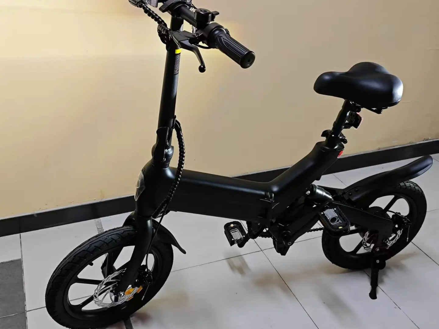 Vélo Électrique  non-pliable